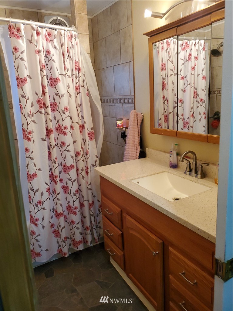 4416 Pacific Way Longview, WA 98632 - Photo 21 of 30 Gallery Image 21