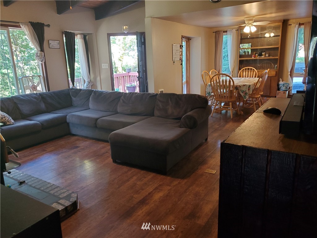 4416 Pacific Way Longview, WA 98632 - Photo 24 of 30 Gallery Image 24