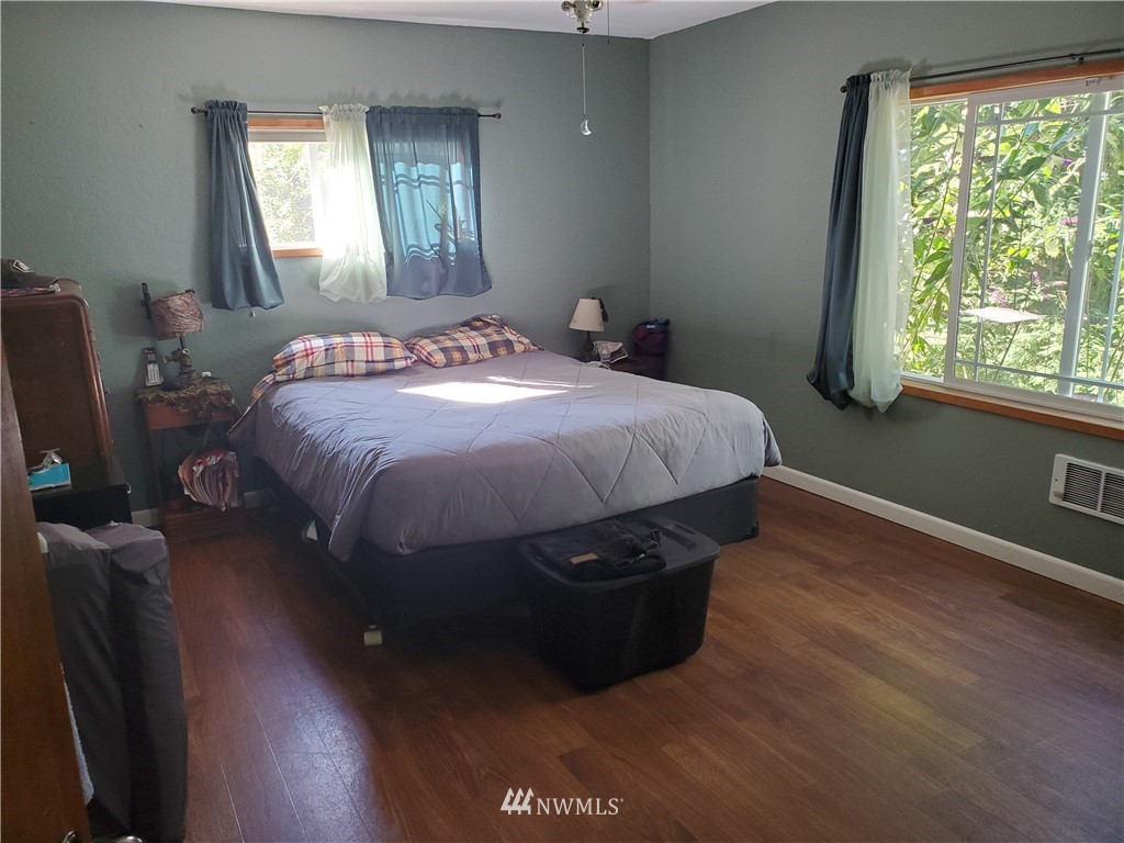 4416 Pacific Way Longview, WA 98632 - Photo 25 of 30 Gallery Image 25