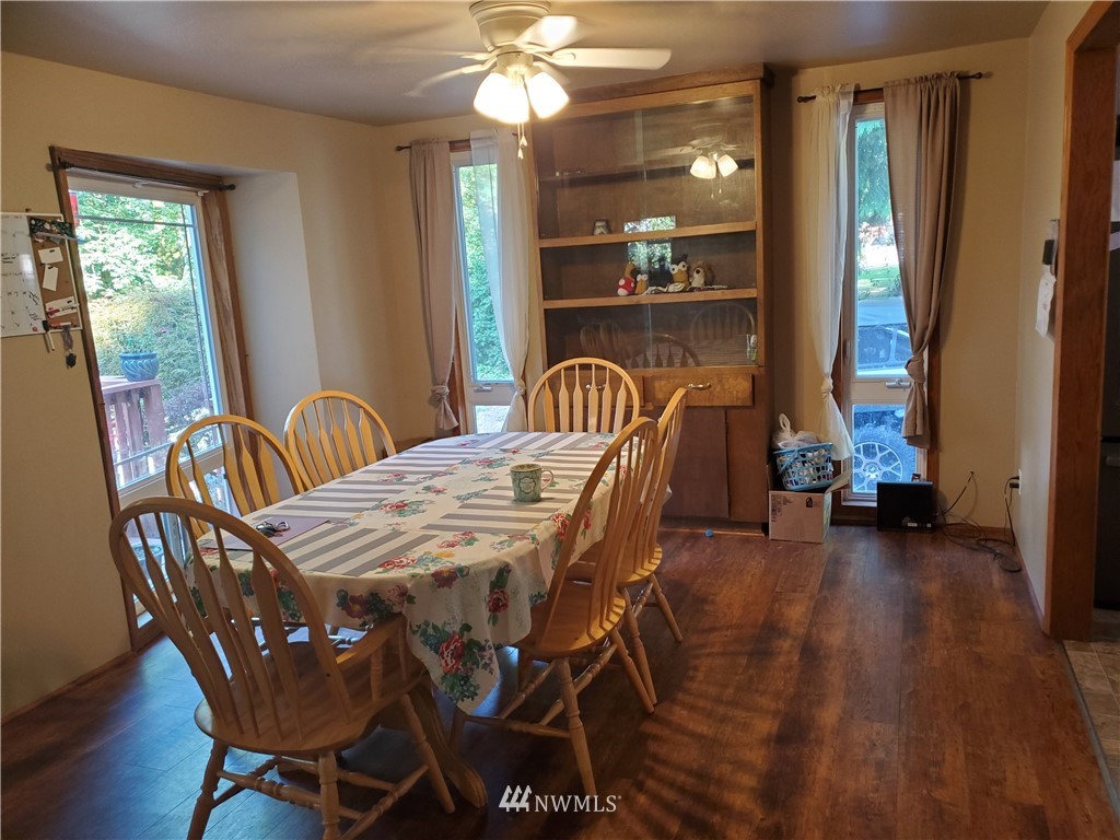 4416 Pacific Way Longview, WA 98632 - Photo 28 of 30 Gallery Image 28
