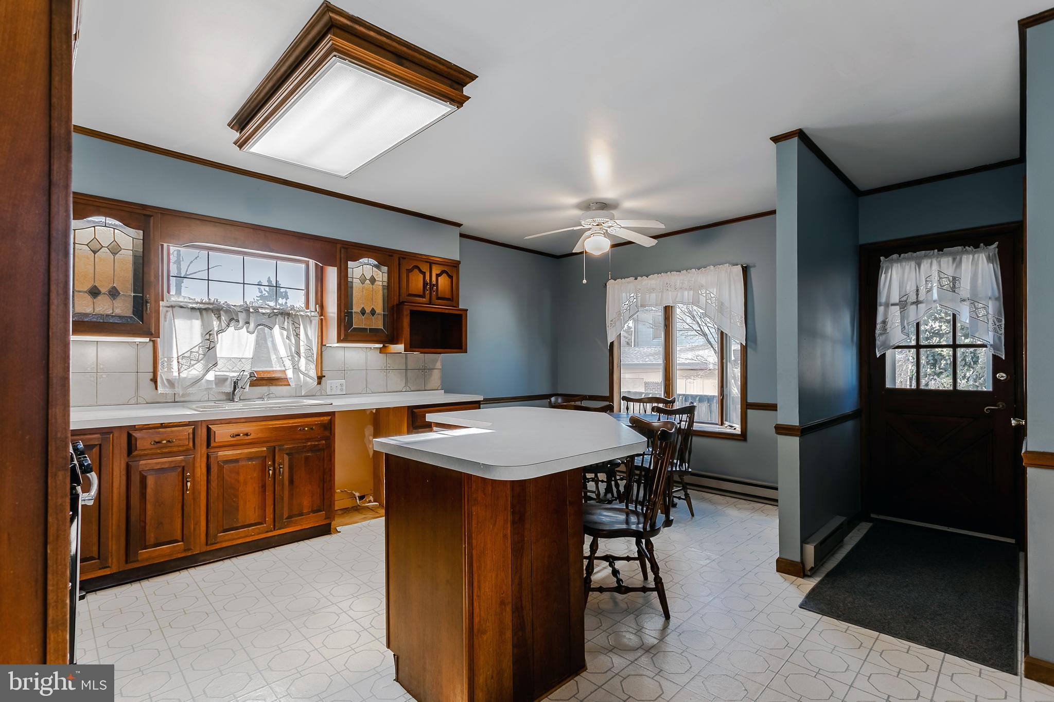 604 Darby Road Havertown, PA 19083 - Photo 10 of 28
