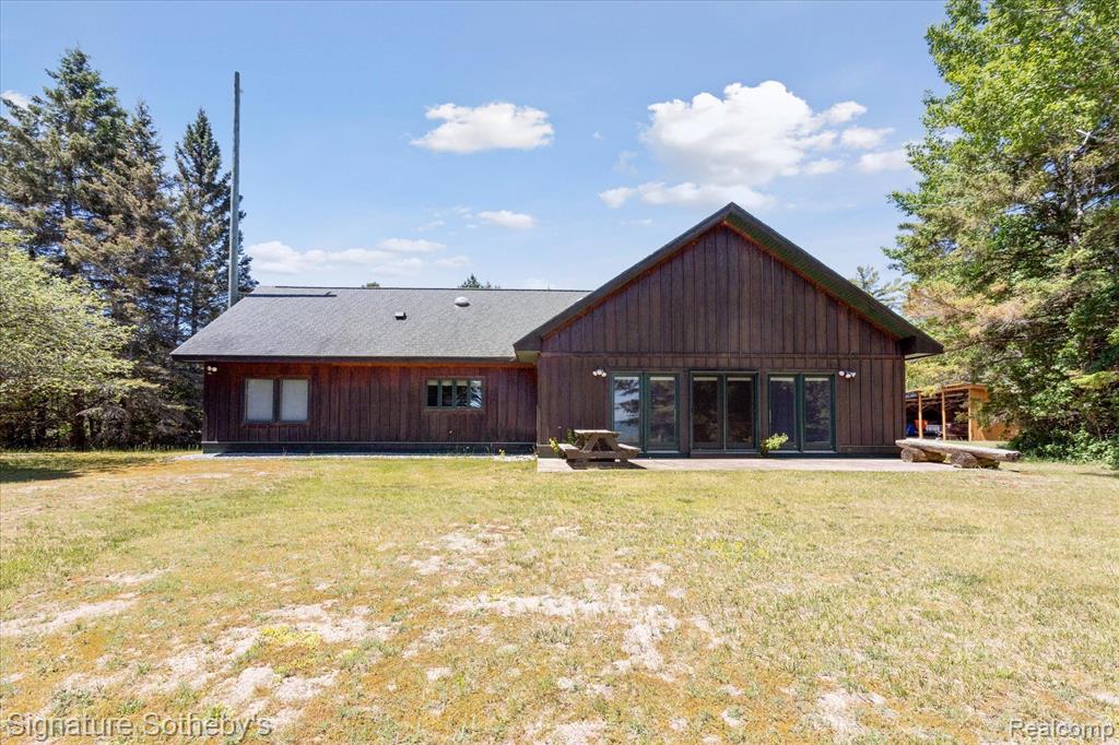 9842 Misery Bay Road Alpena, MI 49707 - Photo 2 of 87