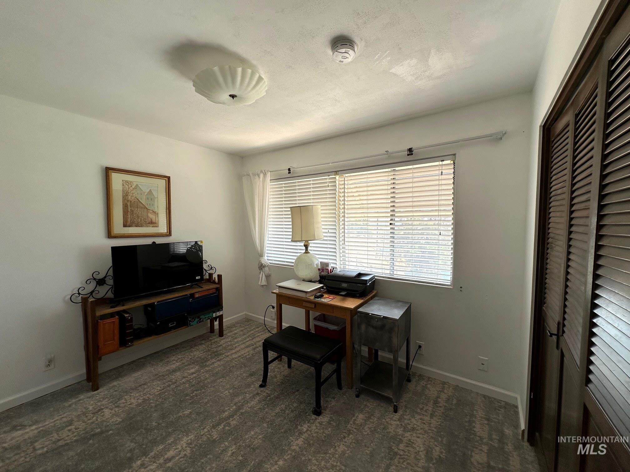 4436 Baker Road Ontario, OR 97914 - Photo 15 of 41 Office space featuring baseboards