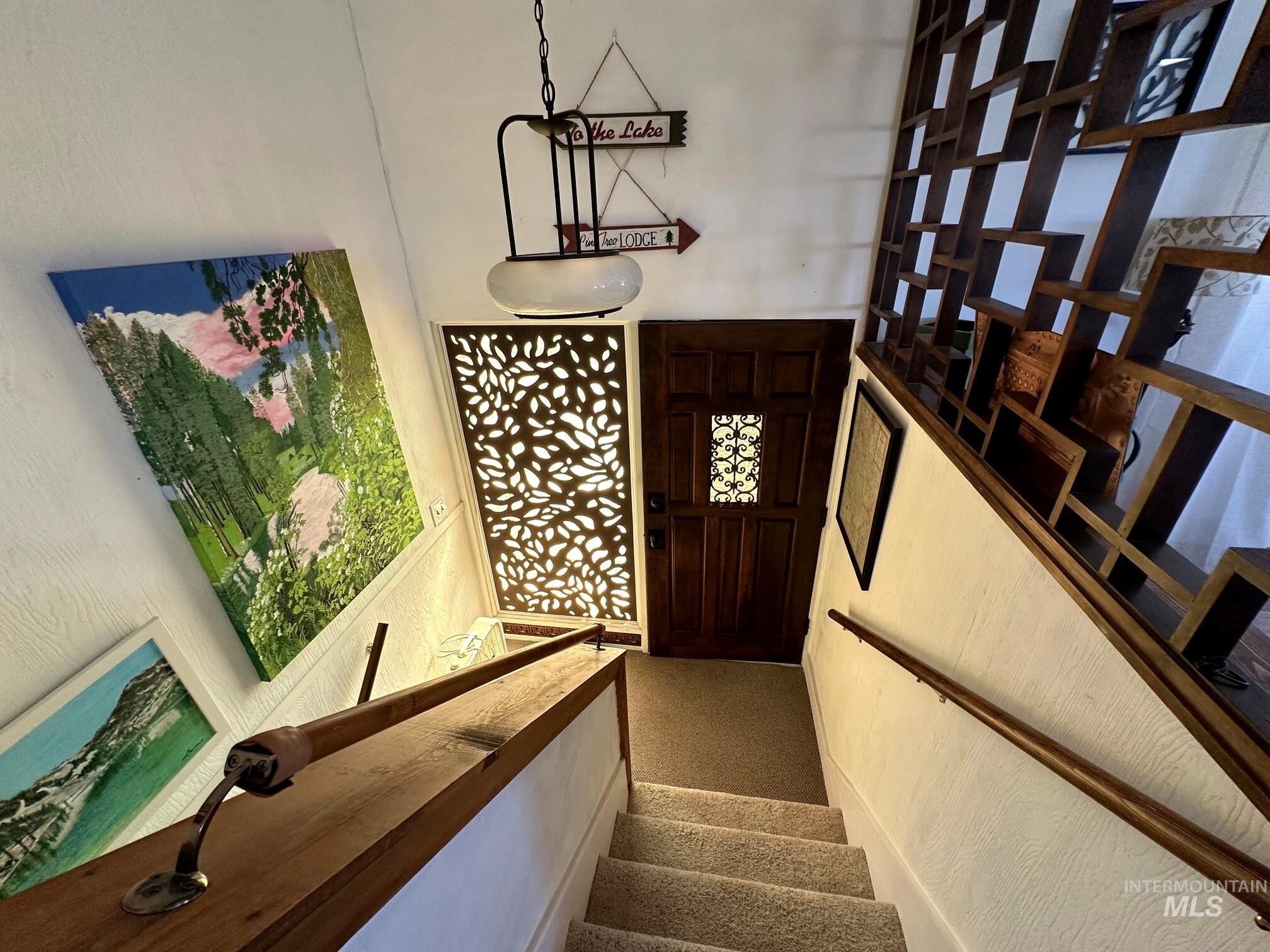 4436 Baker Road Ontario, OR 97914 - Photo 17 of 41 Staircase with carpet flooring
