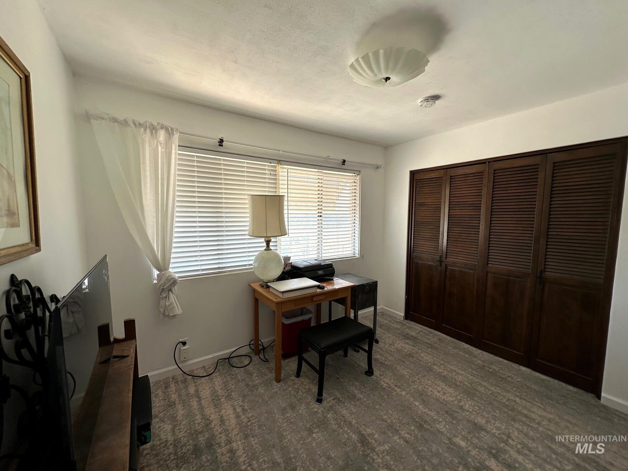 4436 Baker Road Ontario, OR 97914 - Photo 17 of 30 Office space with baseboards