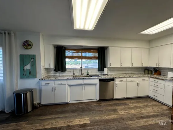 $399,900 | 4436 Baker Road, Ontario, OR 97914