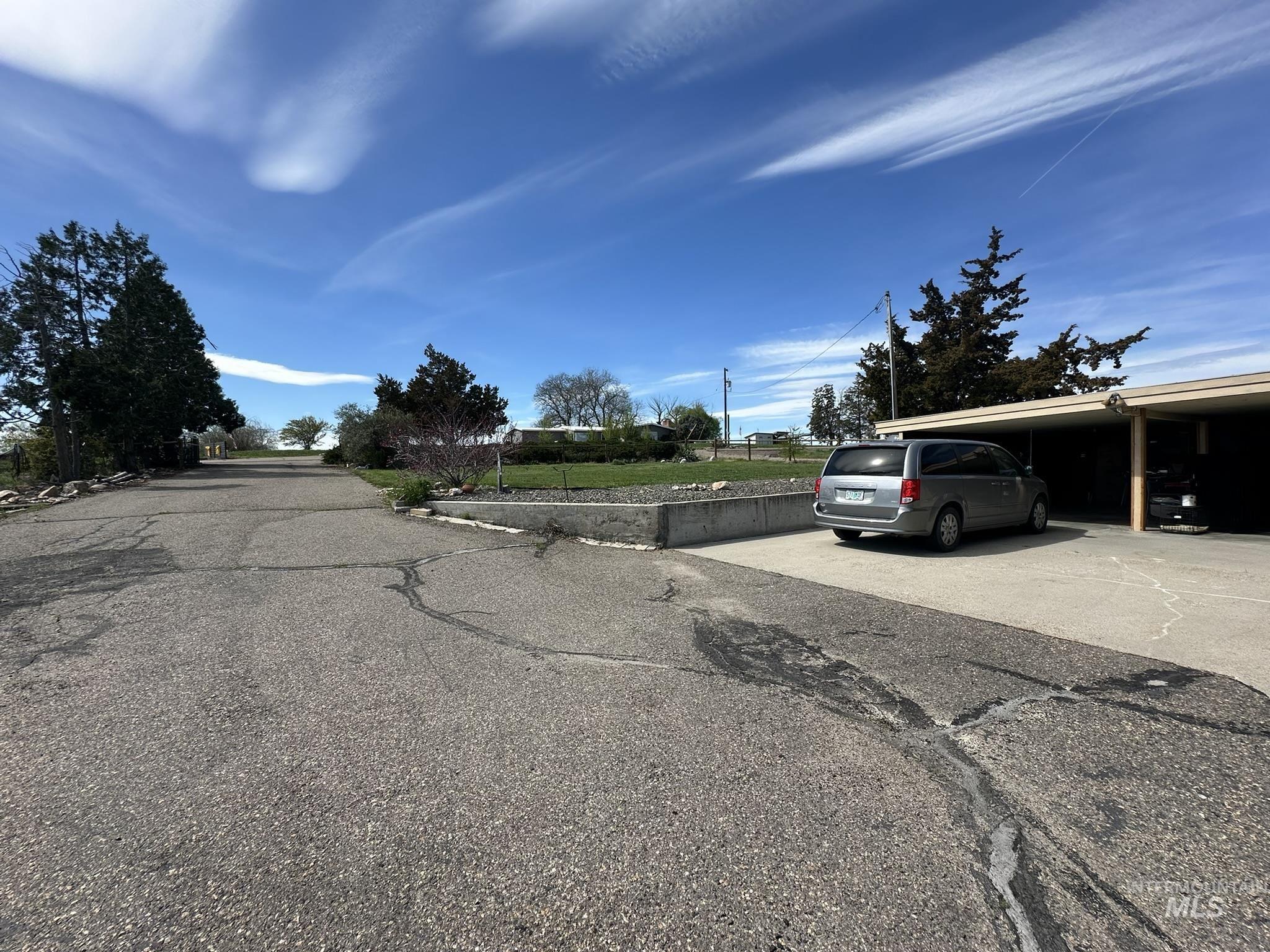 4436 Baker Road Ontario, OR 97914 - Photo 35 of 41 View of street