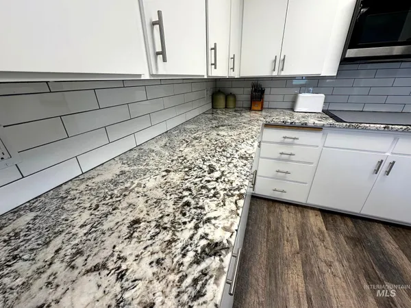 $399,900 | 4436 Baker Road, Ontario, OR 97914