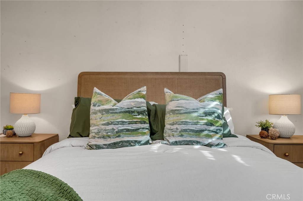 5142 West 142nd Street Hawthorne, CA 90250 - Photo 25 of 56 a bedroom with a bed and a window