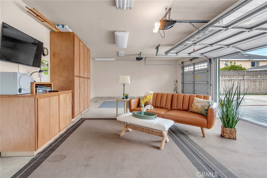 5142 West 142nd Street Hawthorne, CA 90250 - Photo 53 of 56 a outdoor living space with furniture