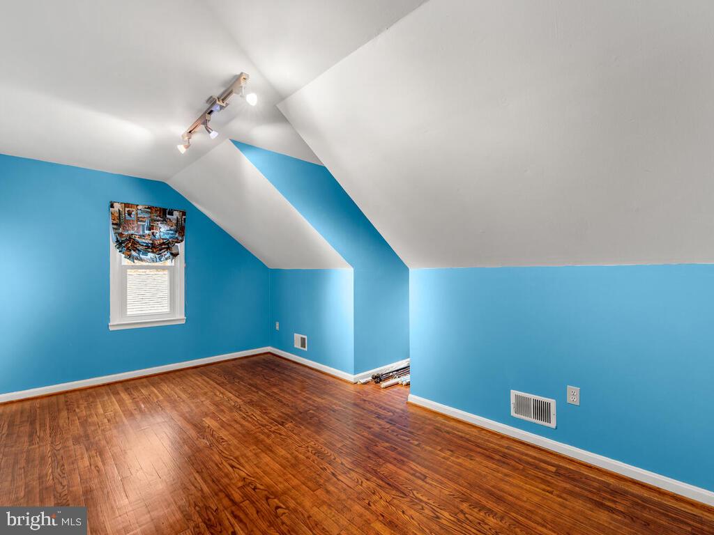 6014 Snowdens Run Road Sykesville, MD 21784 - Photo 27 of 56 Third bedroom