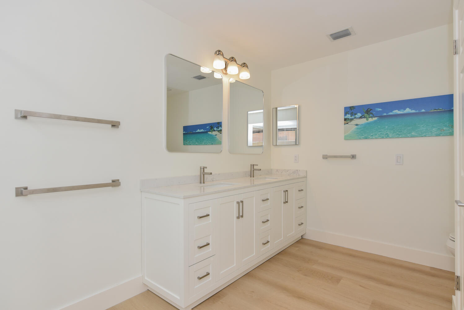 1469 Vía Privada Jupiter, FL 33477 - Photo 23 of 39 1469 Va Privada Jupiter FL-large-027-005