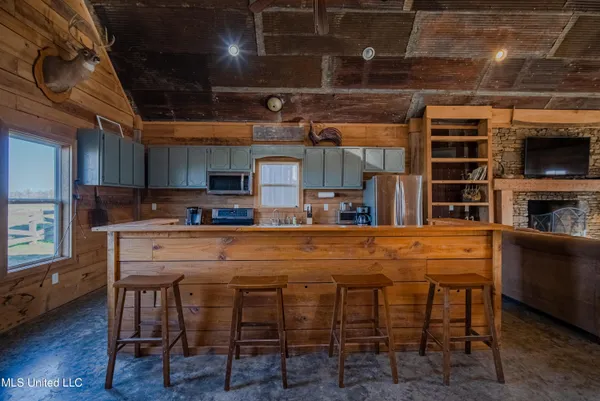 $649,000 | 1640 Rowe Road, Dundee, MS 38626