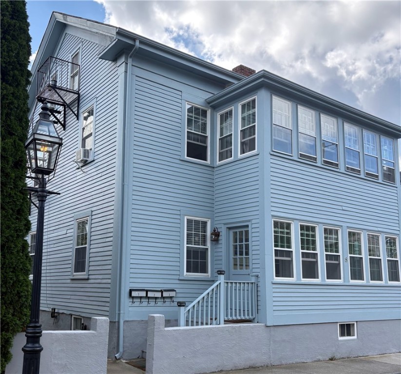 8 Bridge Street, Unit 3 Newport, RI 02840 - Photo 1 of 1