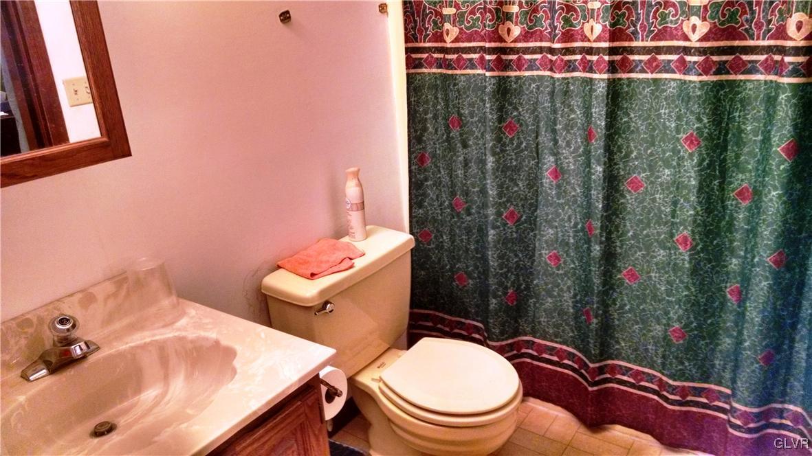 148 Springhouse Road Allentown, PA 18104 - Photo 23 of 25 Gallery Image 23