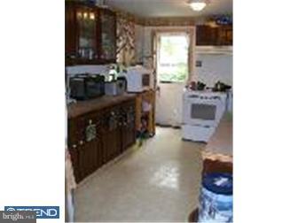 24 Rhodes Avenue Collingdale, PA 19023 - Photo 4 of 8 Gallery Image 4