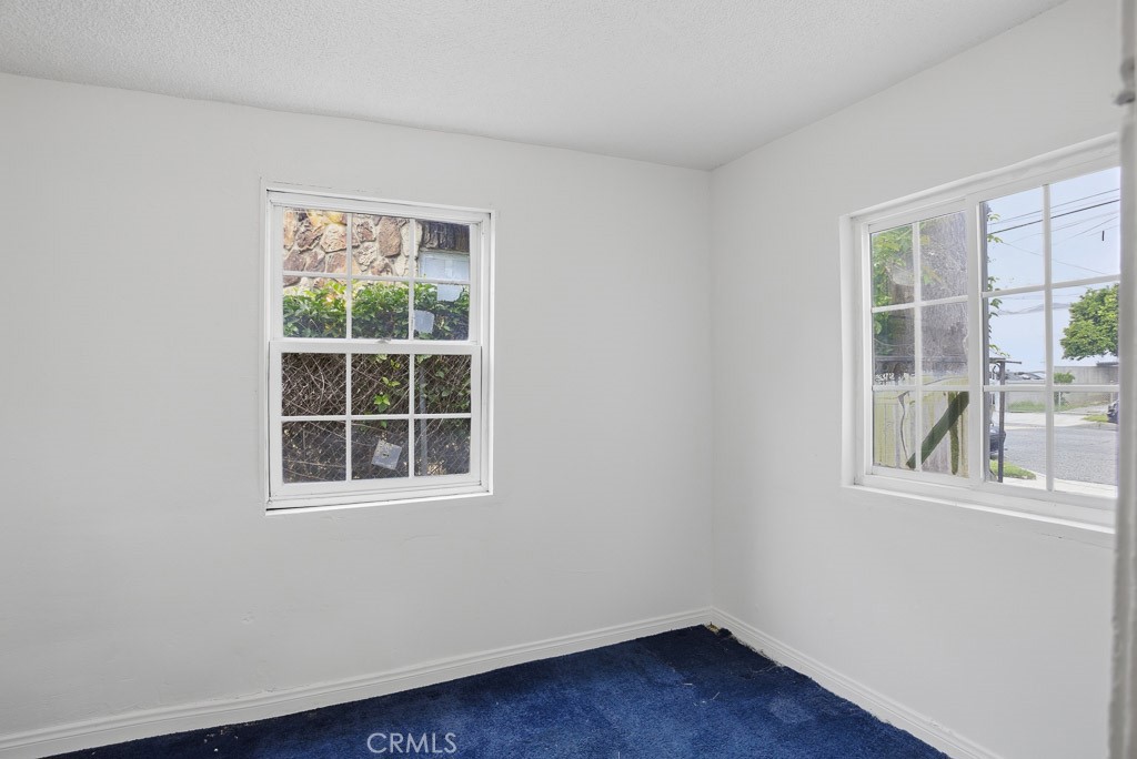 1430 Celis Street San Fernando, CA 91340 - Photo 5 of 11