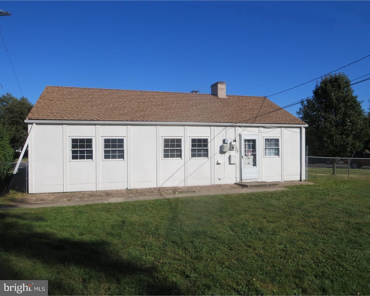 289 Trenton Road Fairless Hills, PA 19030 - Photo 5 of 23 Gallery Image 5