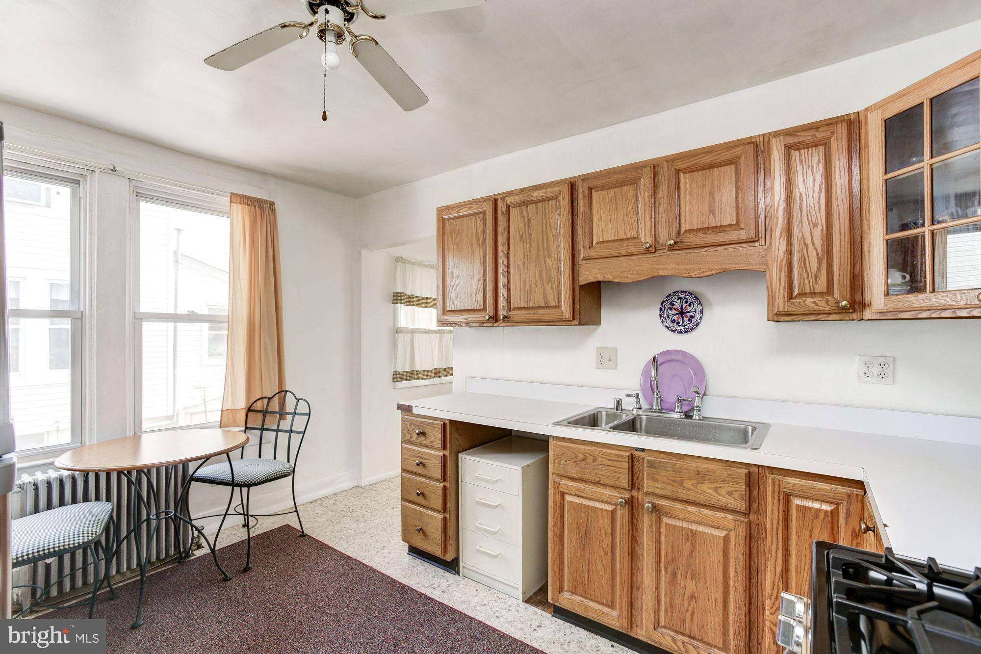 3609 Hineline Road Baltimore, MD 21229 - Photo 14 of 40 Kitchen