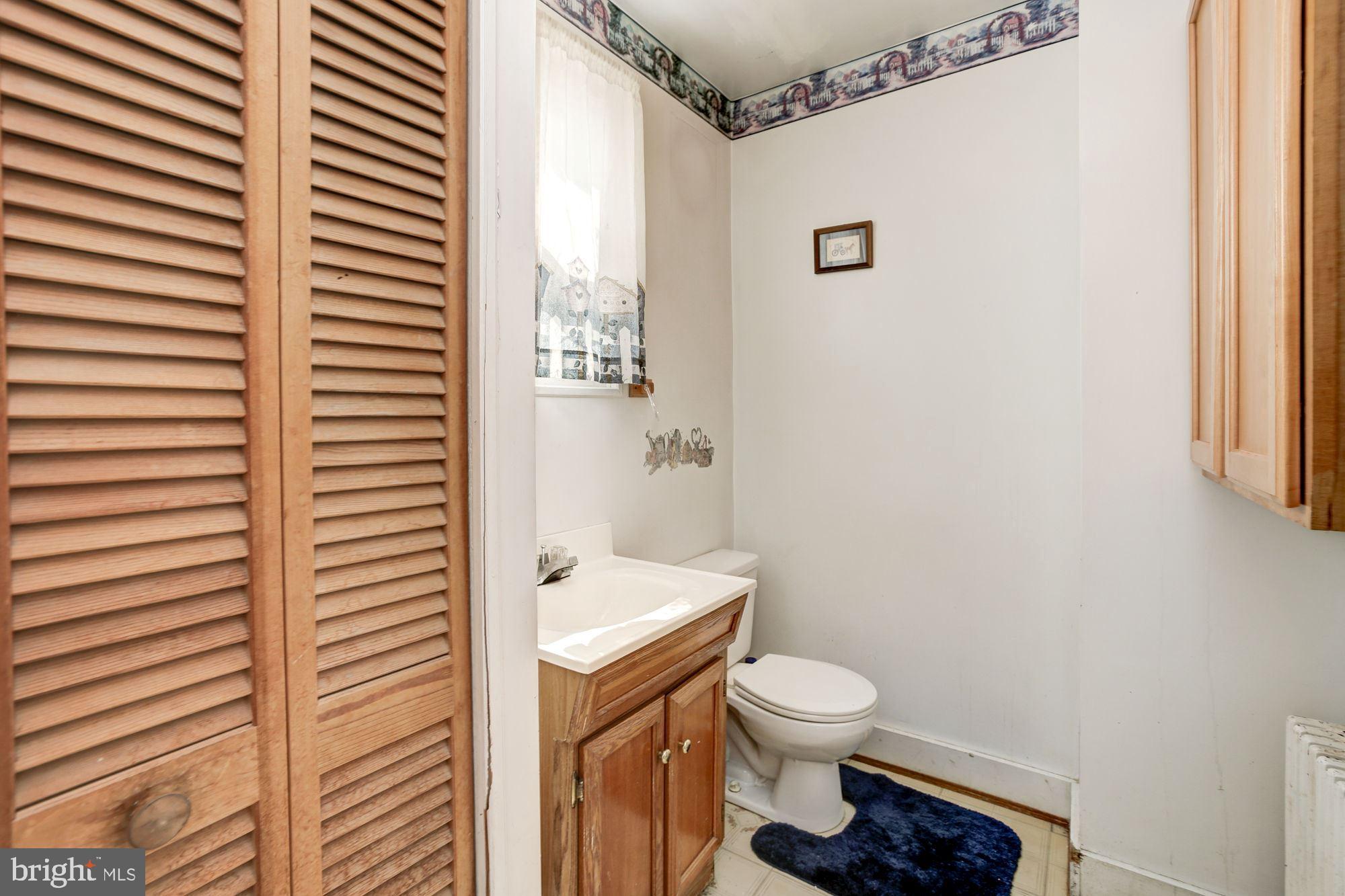 3609 Hineline Road Baltimore, MD 21229 - Photo 16 of 40 Half Bath