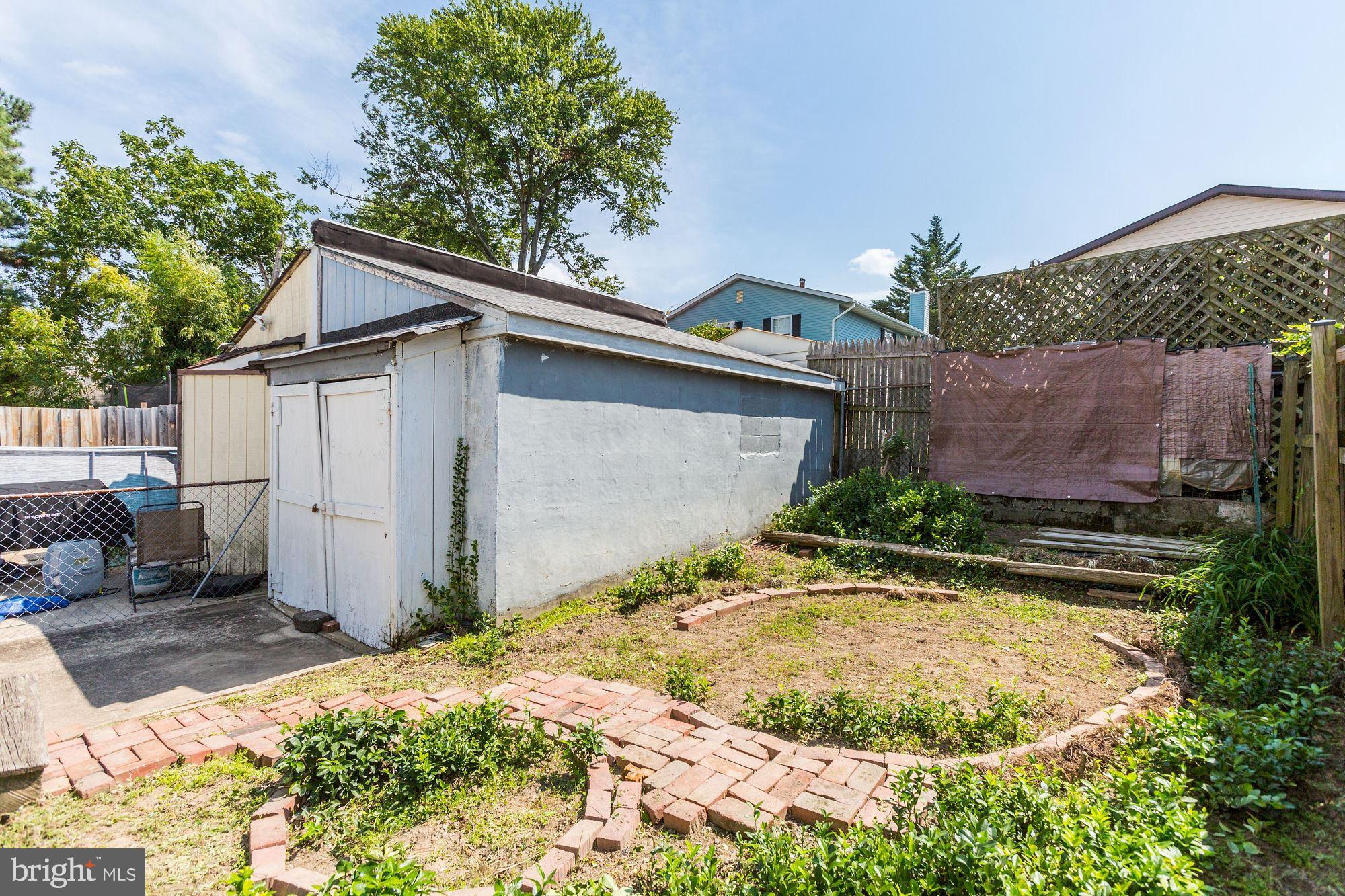 3609 Hineline Road Baltimore, MD 21229 - Photo 34 of 40 Garage