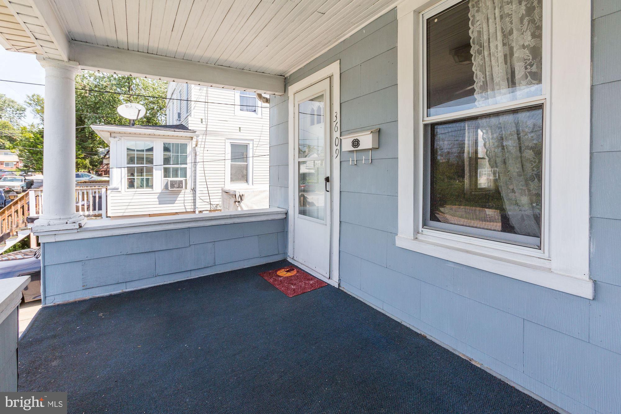 3609 Hineline Road Baltimore, MD 21229 - Photo 5 of 40 Roomy Front Porch
