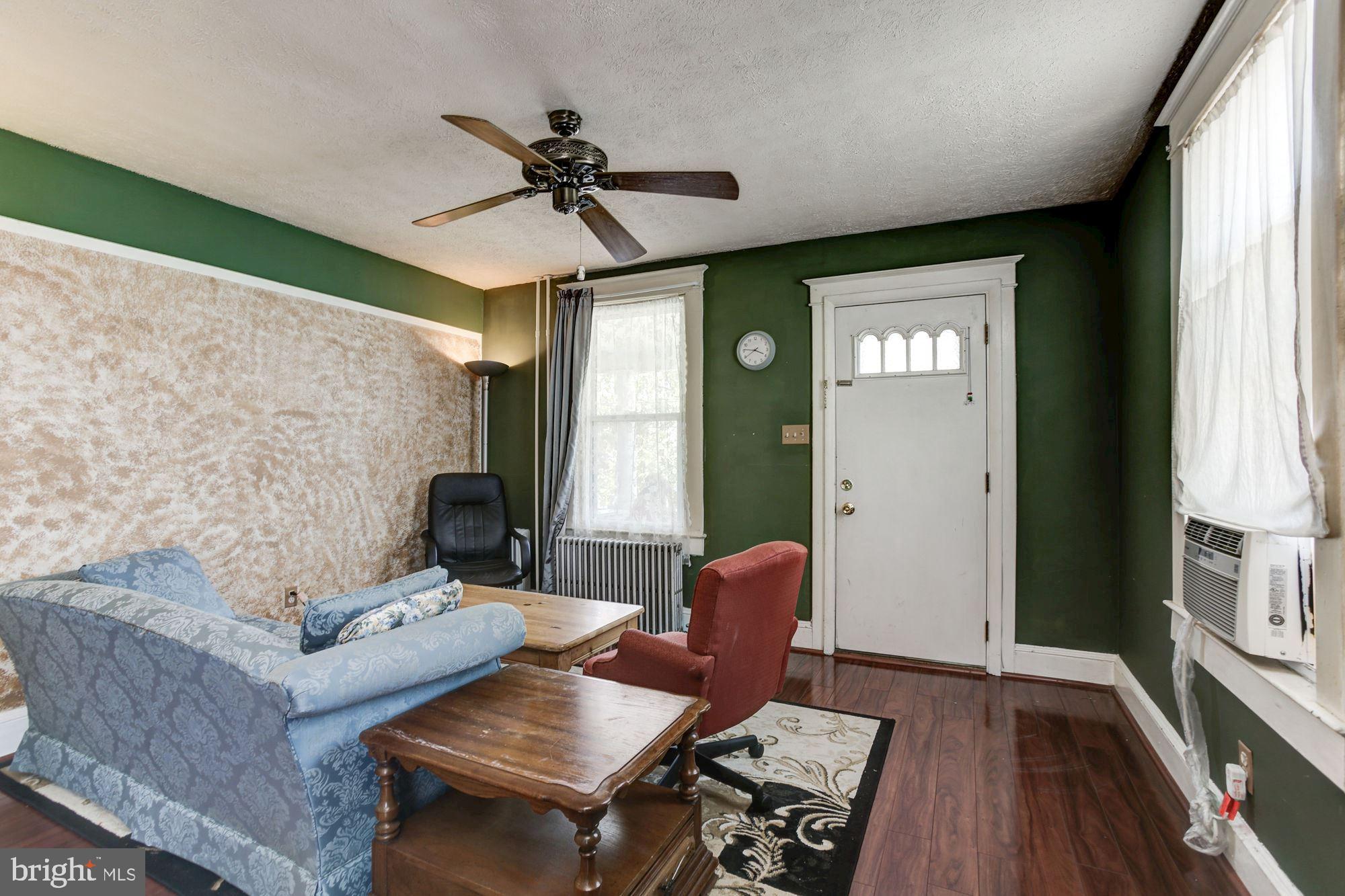 3609 Hineline Road Baltimore, MD 21229 - Photo 6 of 40 Open Living Area