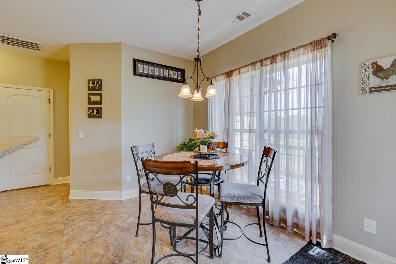 735 Allendale Road Woodruff, SC 29388 - Photo 9 of 36