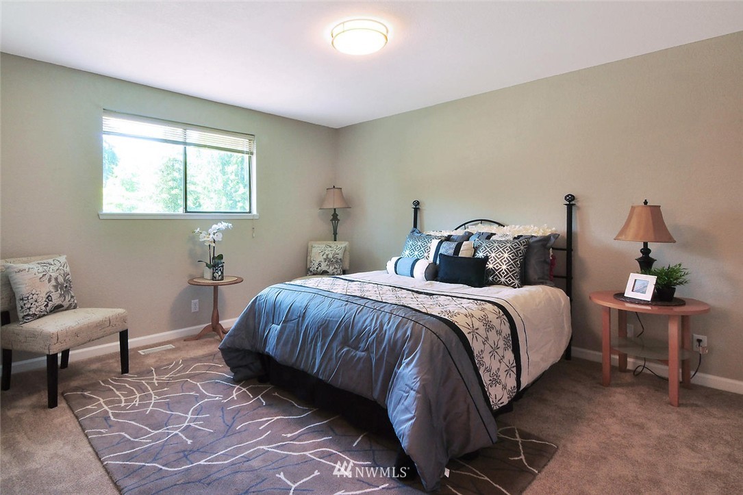 17529 17th Drive Southeast Bothell, WA 98012 - Photo 11 of 25