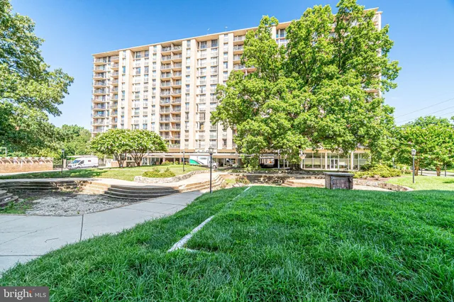 $315,000 | 4600 South Four Mile Run Drive, Unit 1203, Arlington, VA 22204