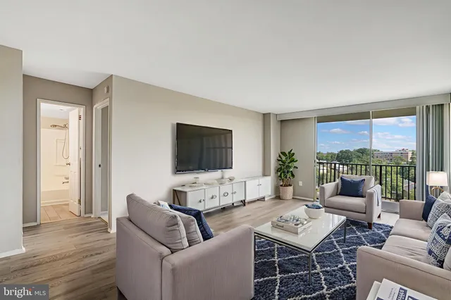 $315,000 | 4600 South Four Mile Run Drive, Unit 1203, Arlington, VA 22204