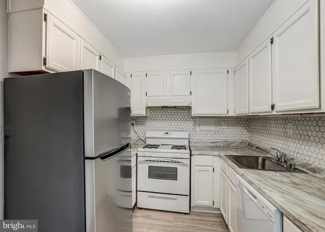 $315,000 | 4600 South Four Mile Run Drive, Unit 1203, Arlington, VA 22204