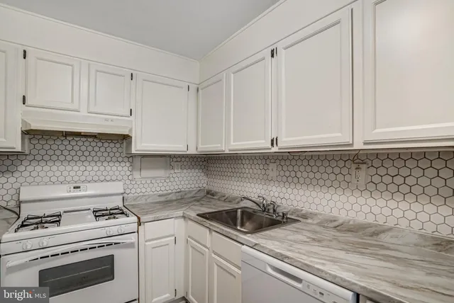 $315,000 | 4600 South Four Mile Run Drive, Unit 1203, Arlington, VA 22204