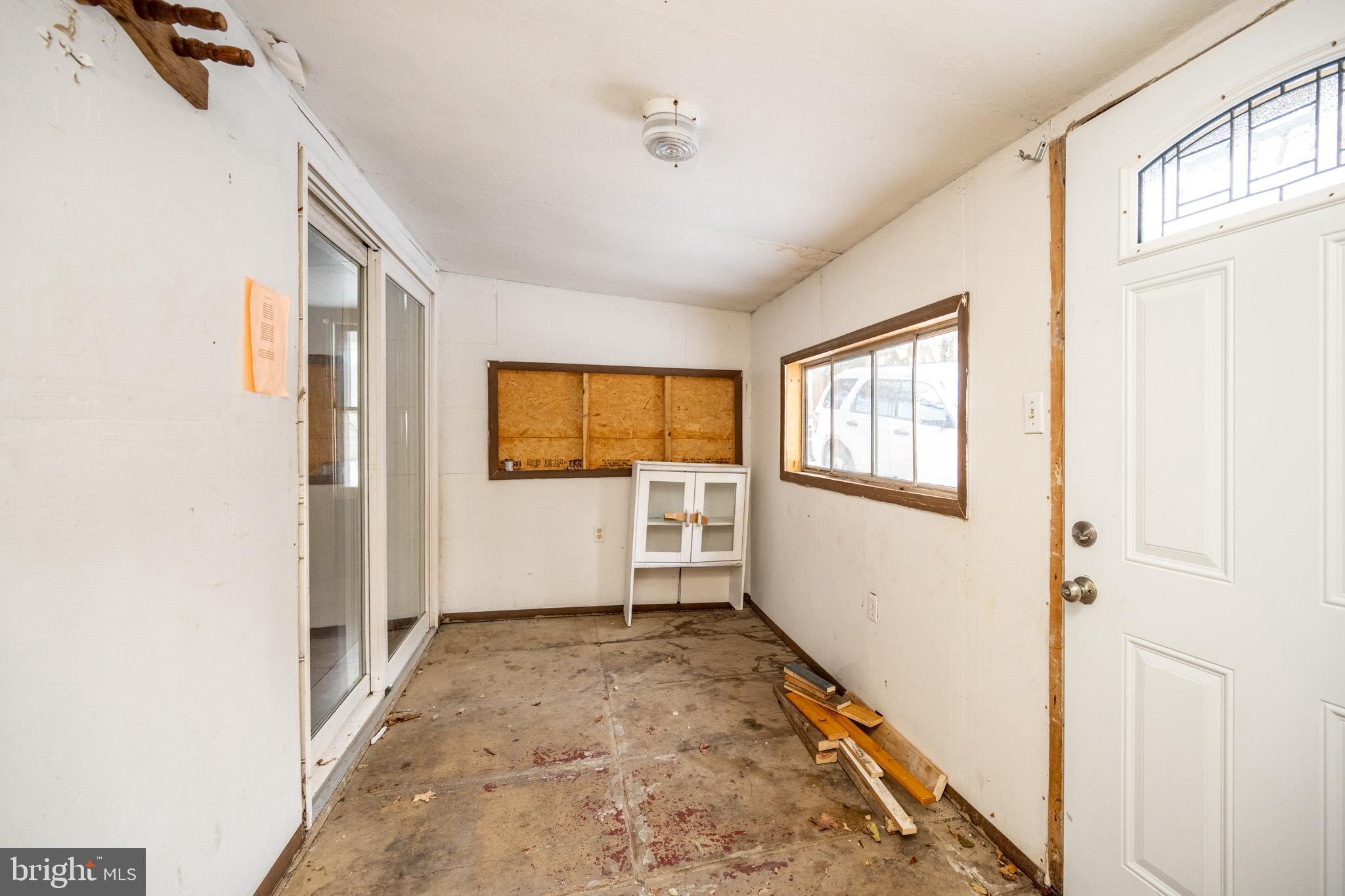 1358 Crellin Underwood Road Oakland, MD 21550 - Photo 8 of 37