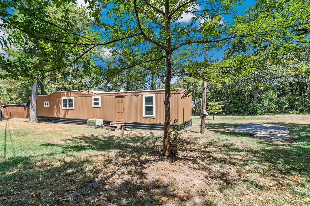 265 Robin Hood Road Gordonville, TX 76245 - Photo 10 of 34 Gallery Image 10