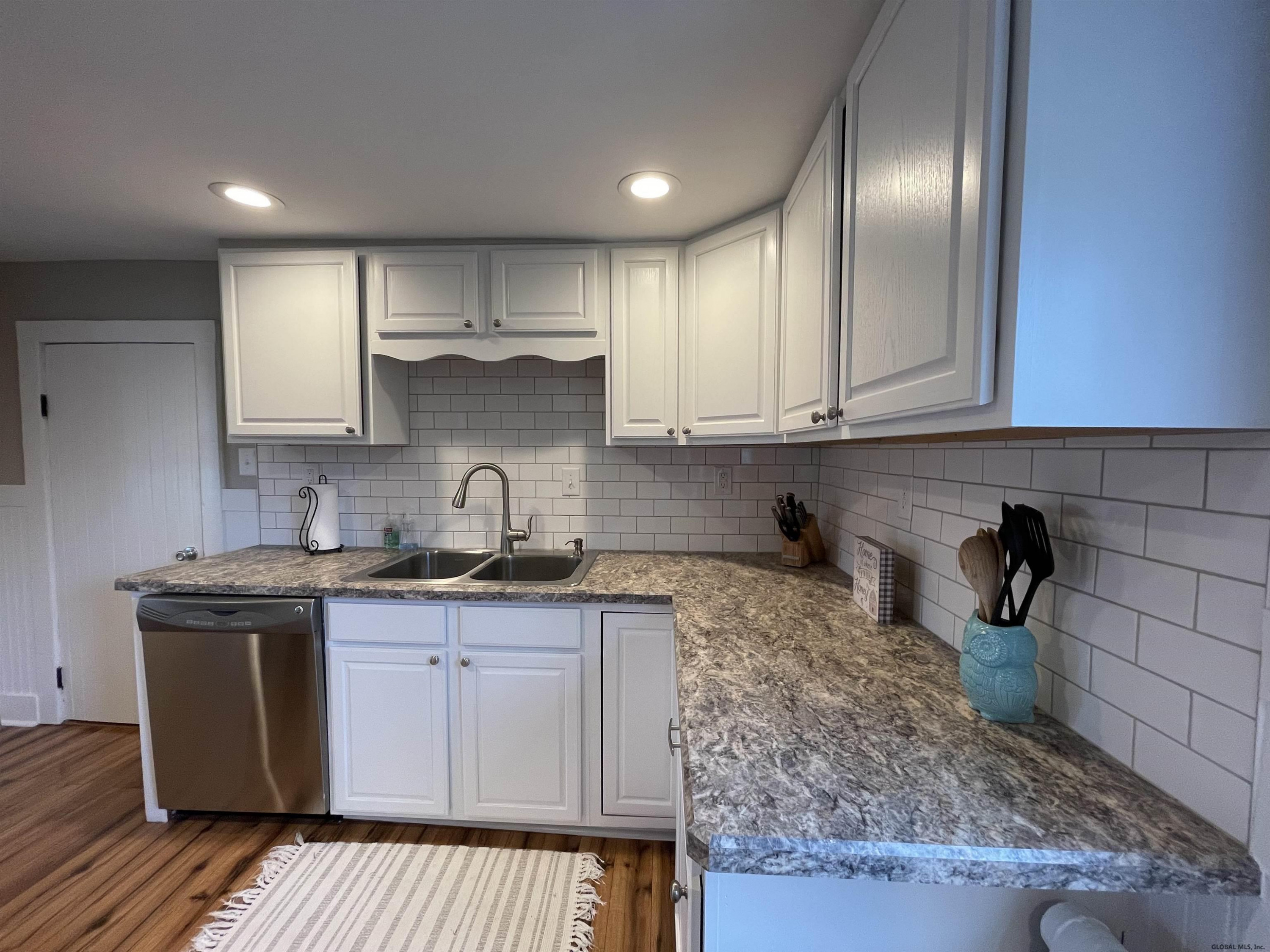 123 Spring Road Glenville, NY 12302 - Photo 8 of 58 Photo 10