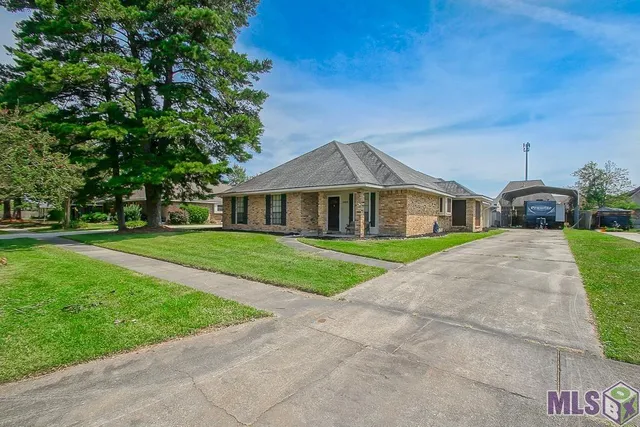 $299,000 | 5029 Herridge Drive, Baton Rouge, LA 70817
