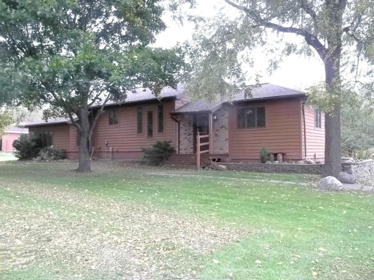 9893 Genesee Road Litchfield, MI 49252 - Photo 1 of 17 100_2821