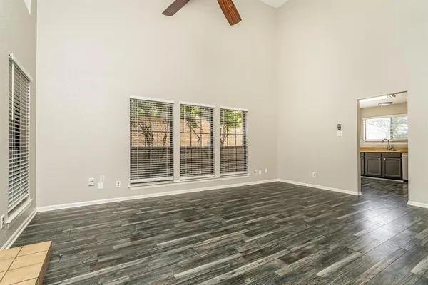 $2,020 | 152 High Pointe Lane, Cedar Hill, TX 75104