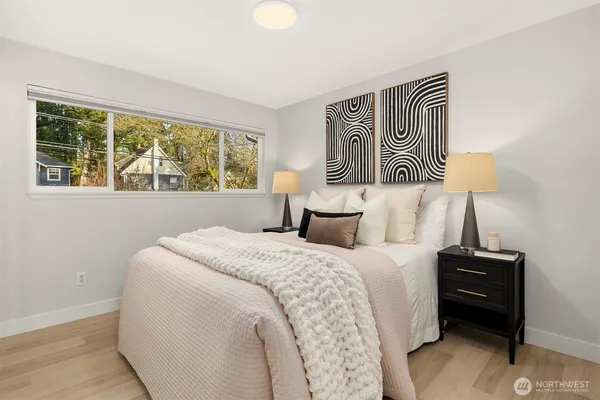 $2,374,975 | 4615 88th Avenue Southeast, Mercer Island, WA 98040