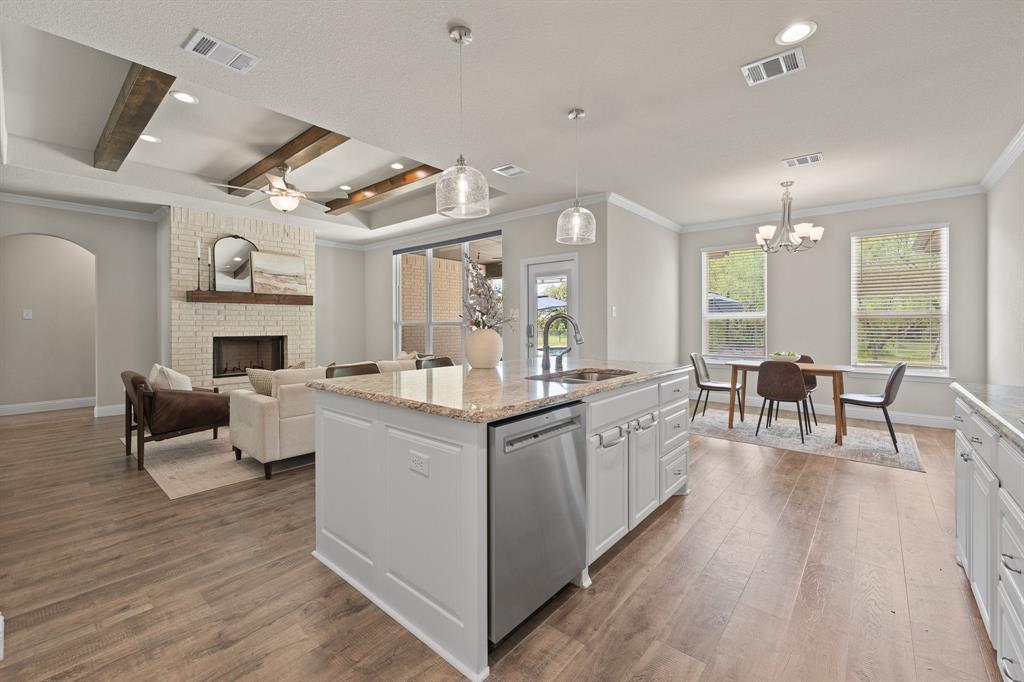 1001 Resolute Road Millsap, TX 76066 - Photo 11 of 40