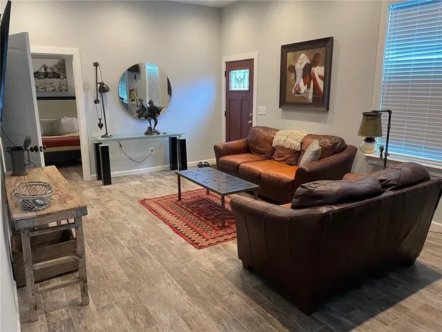 $1,995 | 8470 B Hearn Road, Chattahoochee Hills, GA 30268