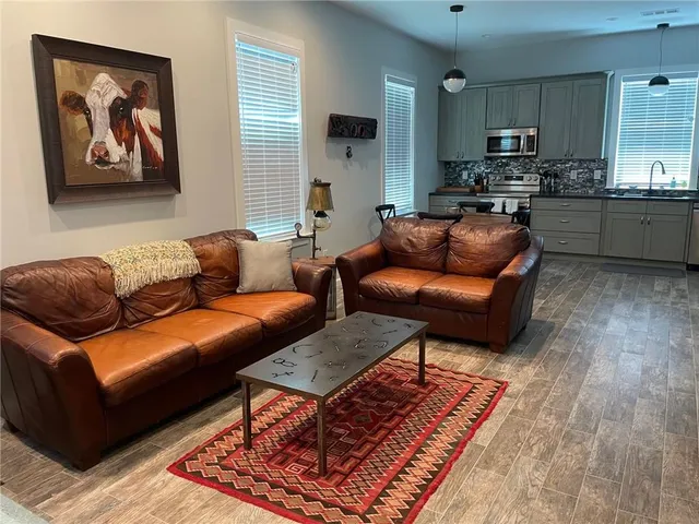 $1,995 | 8470 B Hearn Road, Chattahoochee Hills, GA 30268