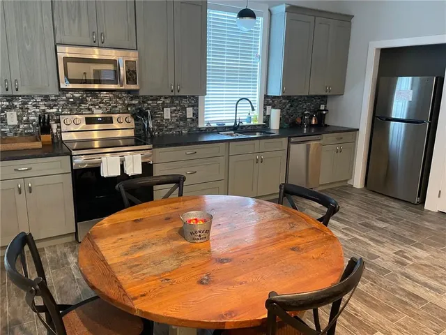 $1,995 | 8470 B Hearn Road, Chattahoochee Hills, GA 30268