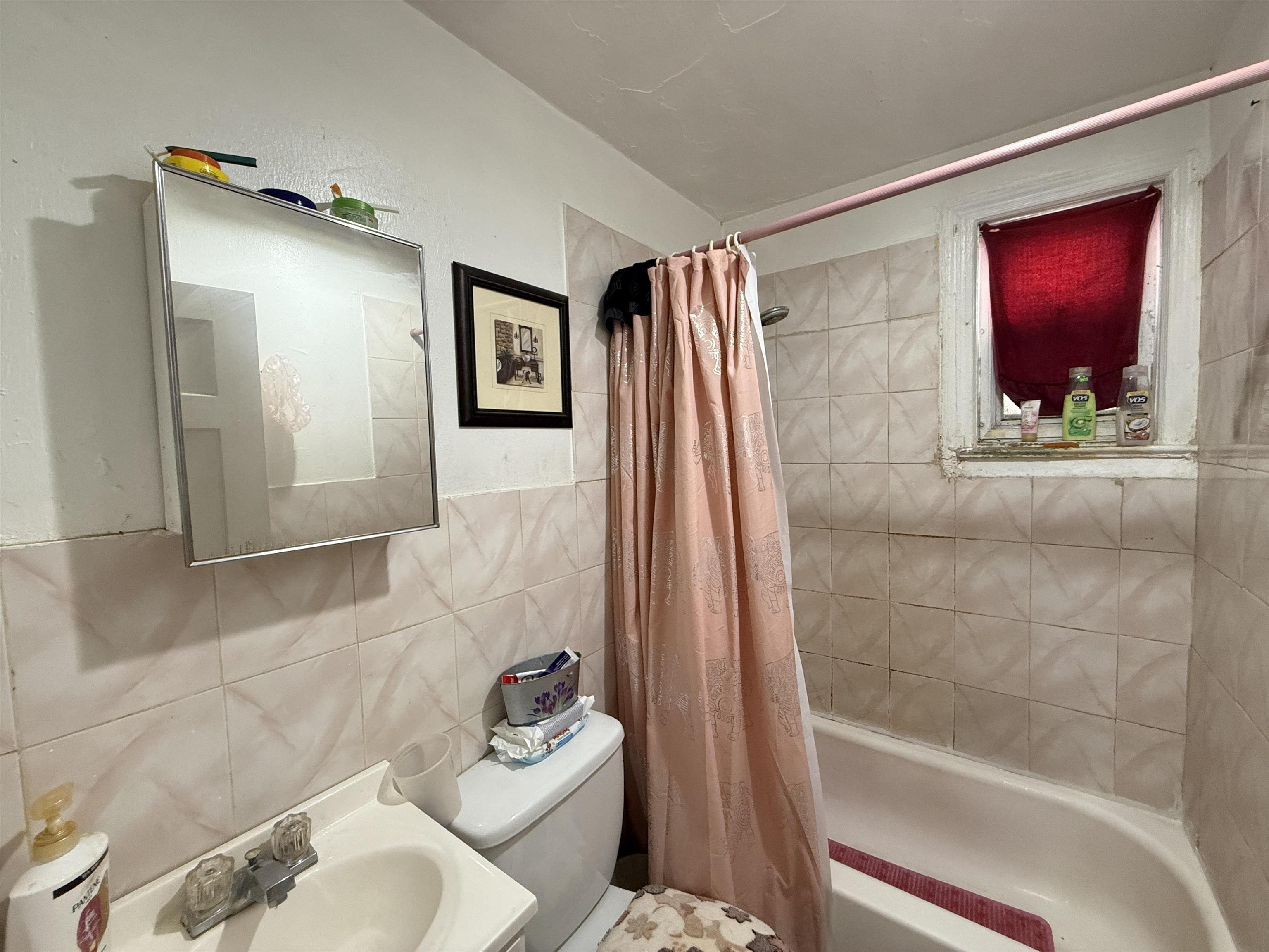 1309 Summit Avenue Union City, NJ 07087 - Photo 20 of 31