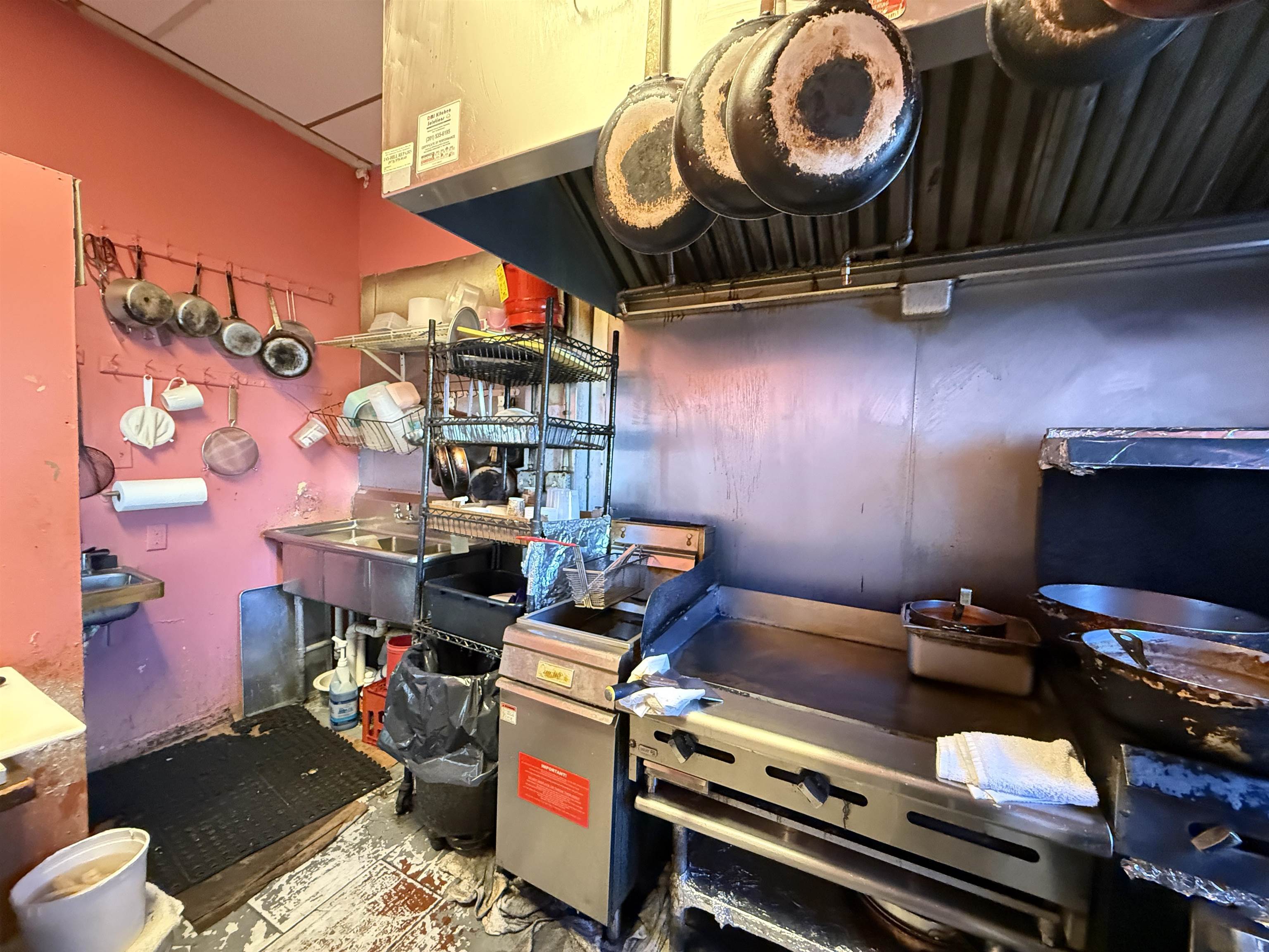 1309 Summit Avenue Union City, NJ 07087 - Photo 9 of 31