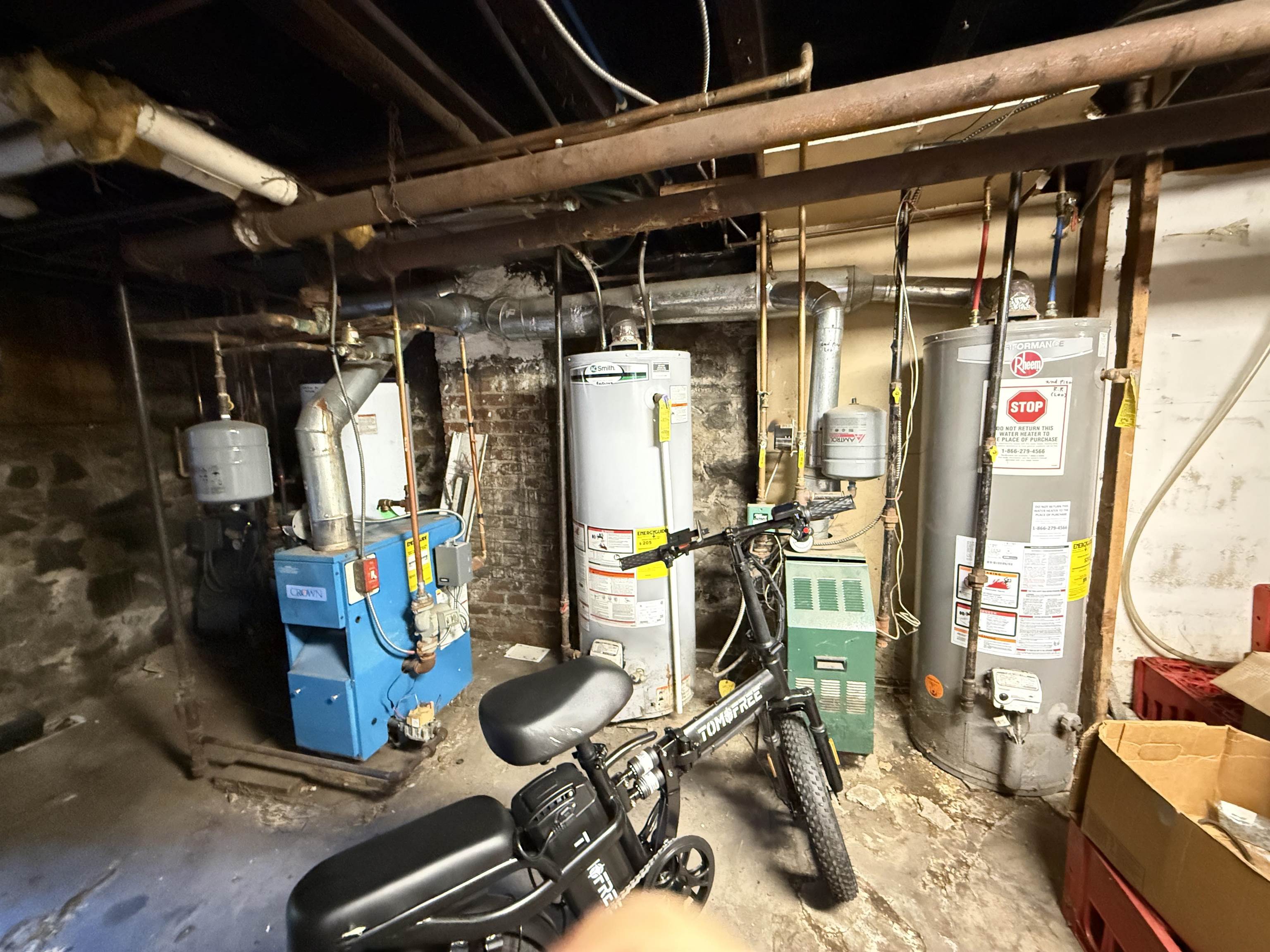 1309 Summit Avenue Union City, NJ 07087 - Photo 10 of 31 a view of gym