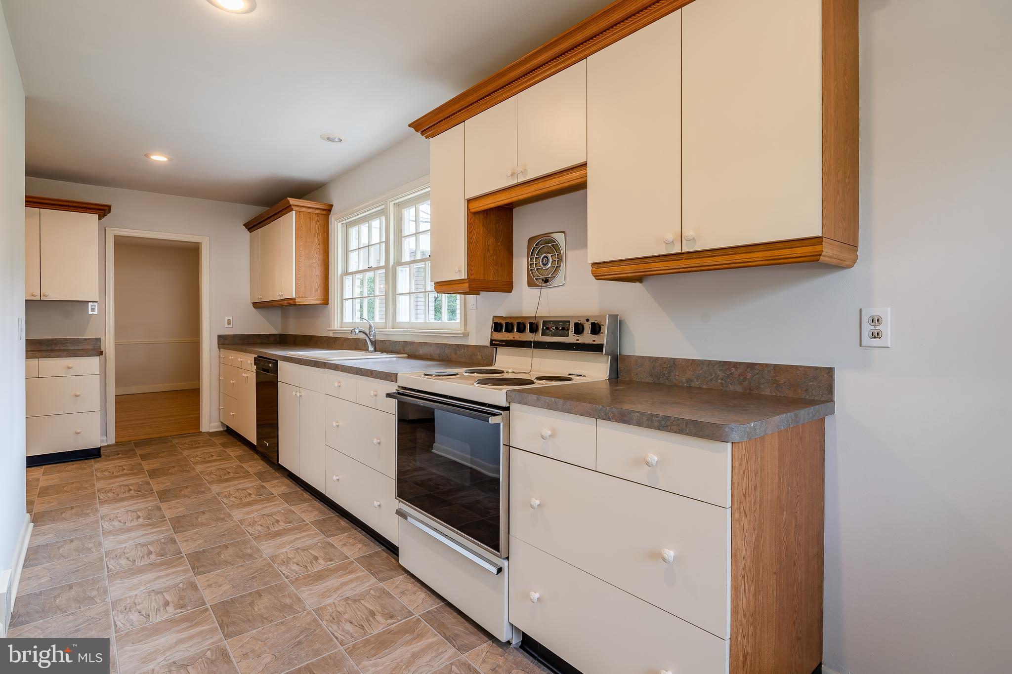 2602 Arbor Road Broomall, PA 19008 - Photo 10 of 38 Gallery Image 10