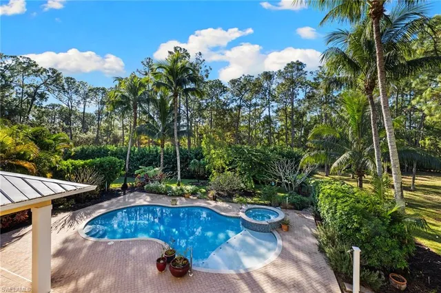 $2,400,000 | 6320 English Oaks Lane, Naples, FL 34119