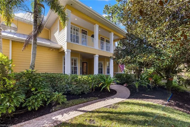 $2,400,000 | 6320 English Oaks Lane, Naples, FL 34119